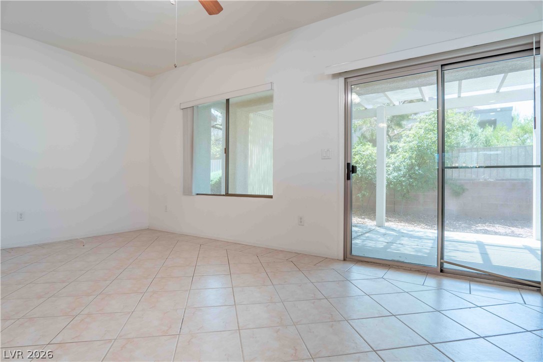 543 Towering Vista Place Property Photo 6