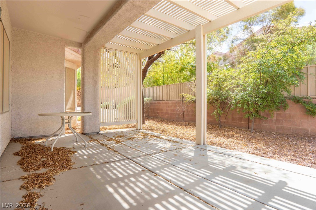 543 Towering Vista Place Property Photo 8