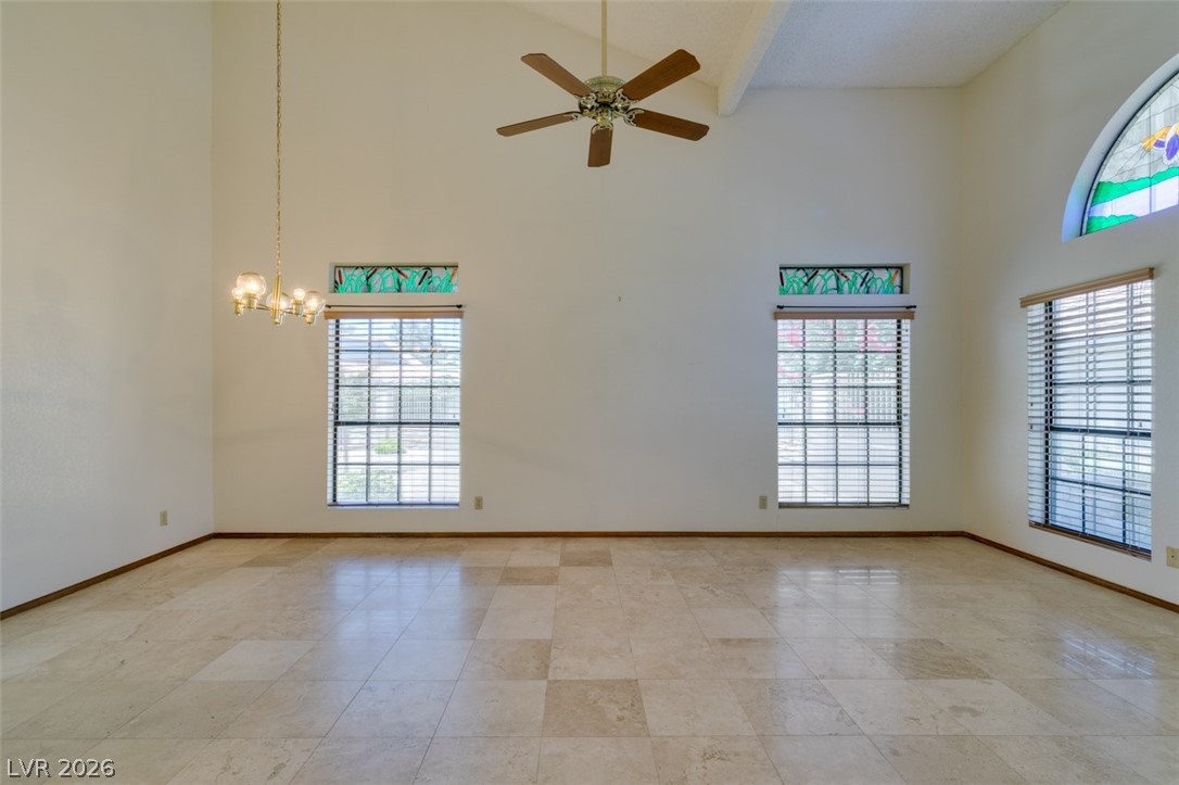 5505 Excelsior Springs Lane Property Photo 7