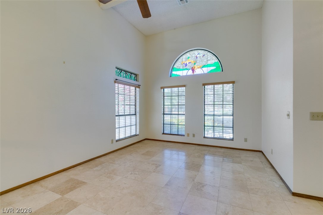 5505 Excelsior Springs Lane Property Photo 8