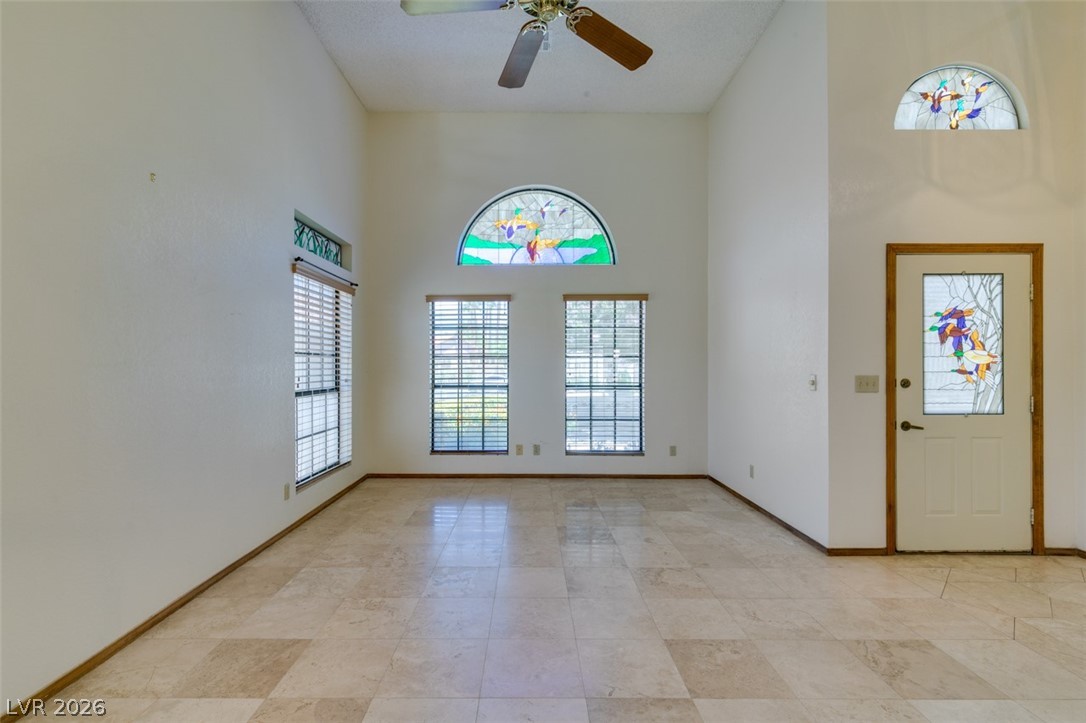 5505 Excelsior Springs Lane Property Photo 9
