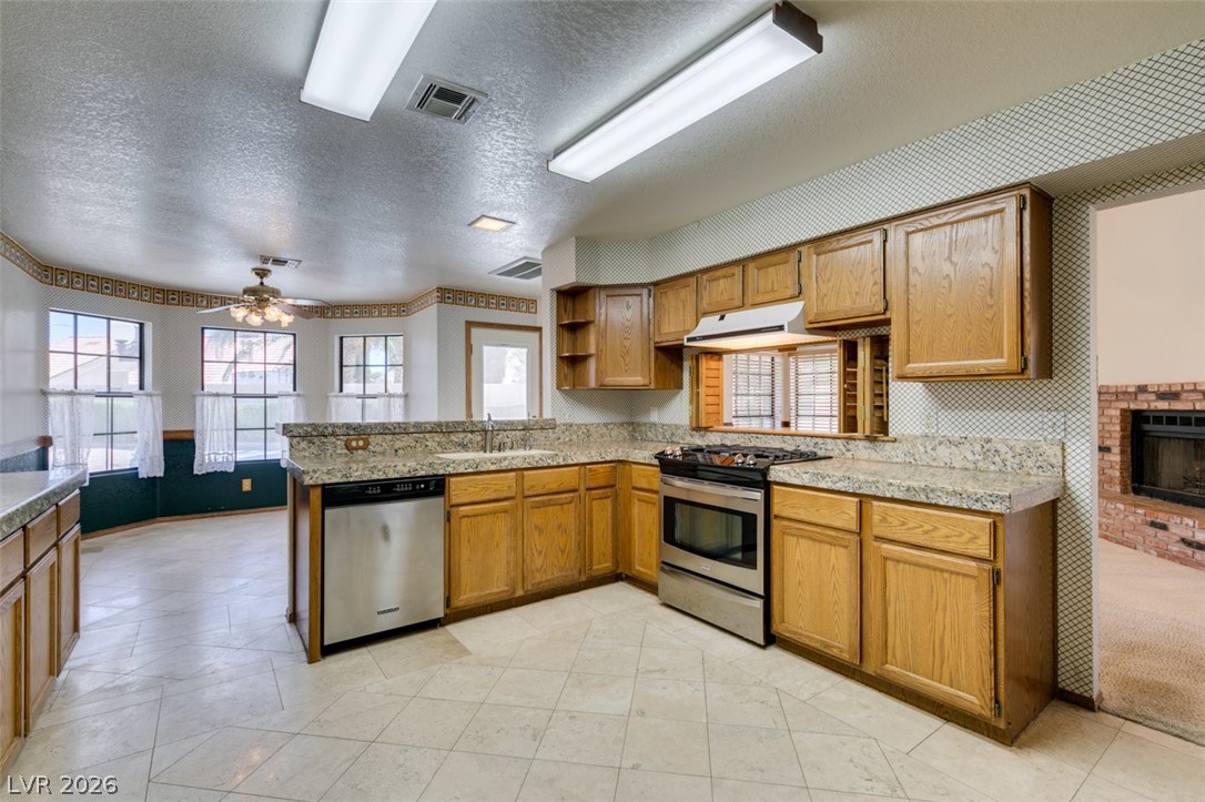 5505 Excelsior Springs Lane Property Photo 26