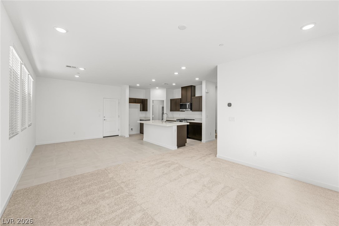 9089 Damson Street Property Photo 2