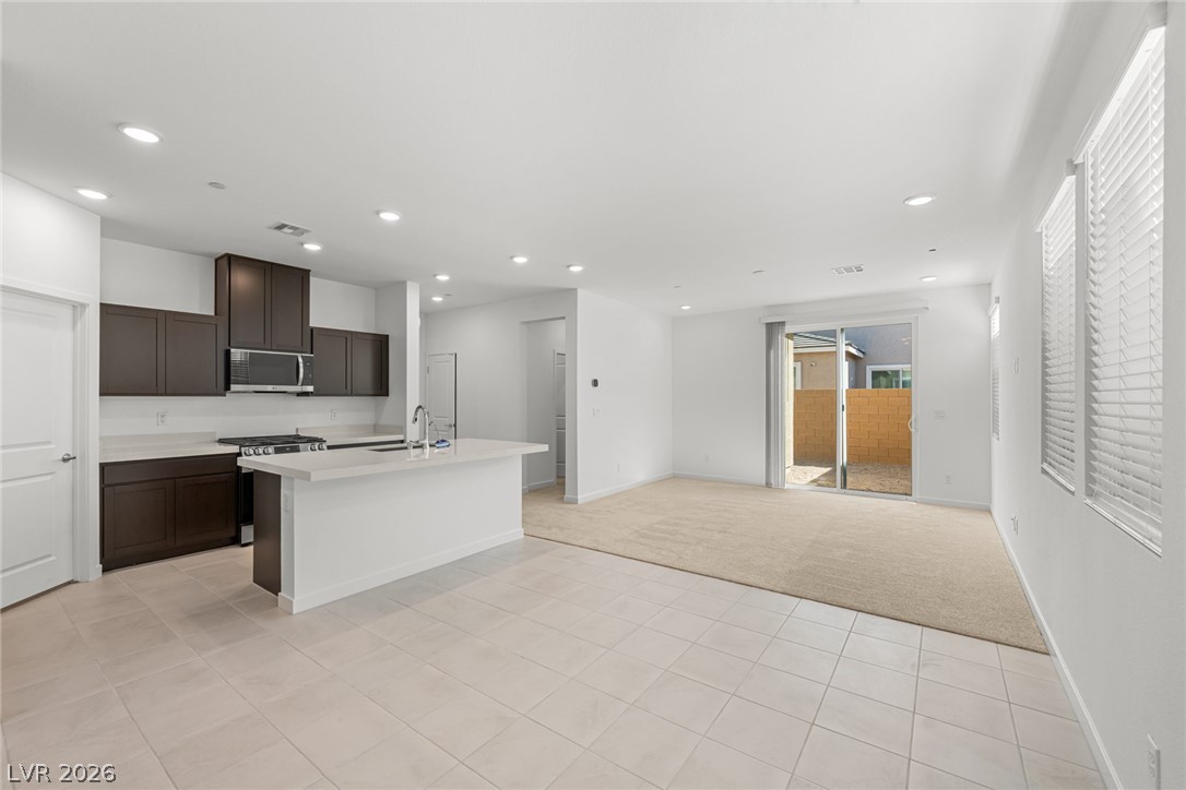 9089 Damson Street Property Photo 3