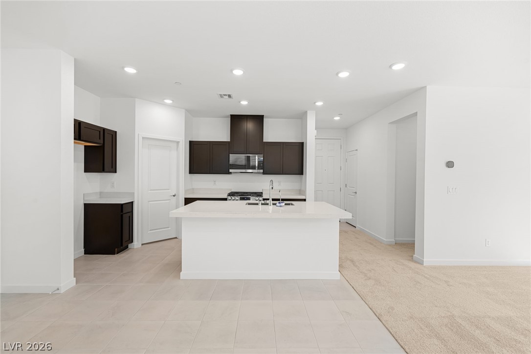 9089 Damson Street Property Photo 4