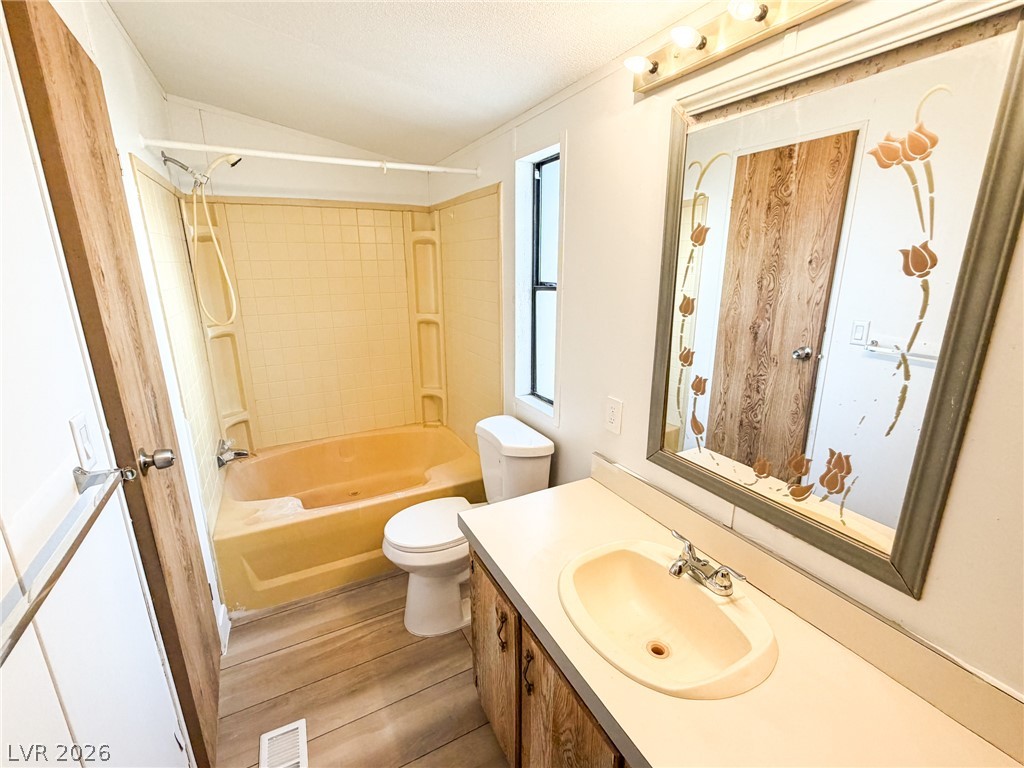 2140 Cicchi Street Property Photo 10