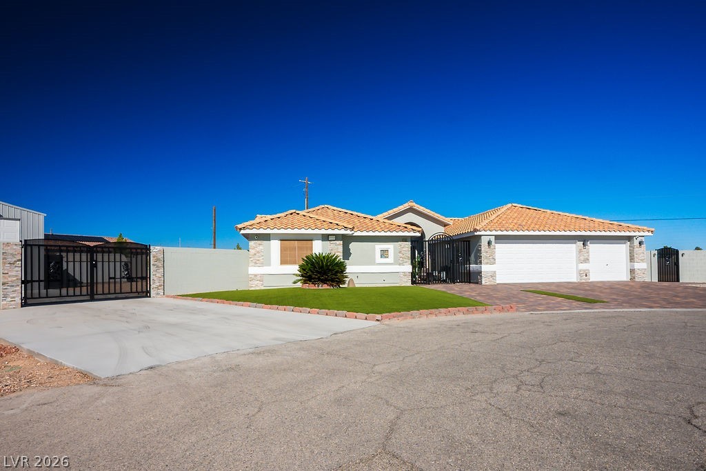 7100 West Meranto Avenue Property Photo 7