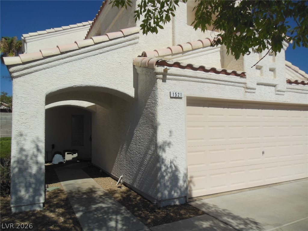 1521 Astronomy Circle Property Photo 3