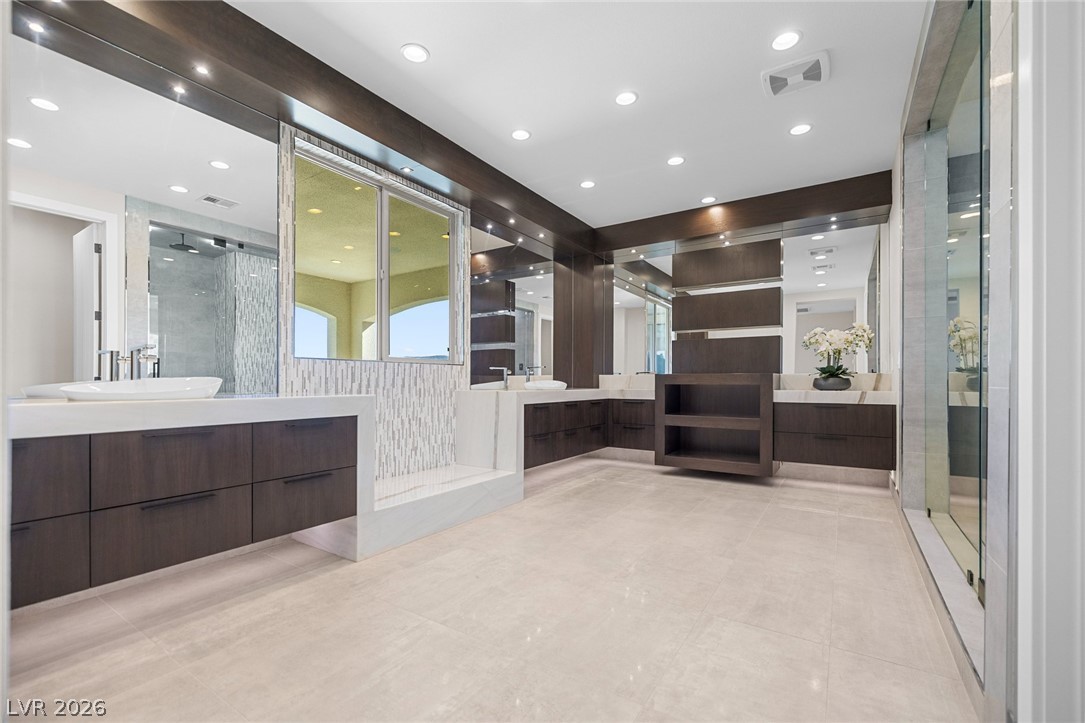 12021 Vento Forte Avenue Property Photo 47