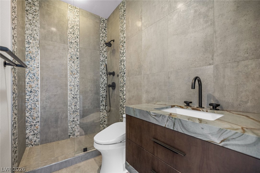 12021 Vento Forte Avenue Property Photo 64