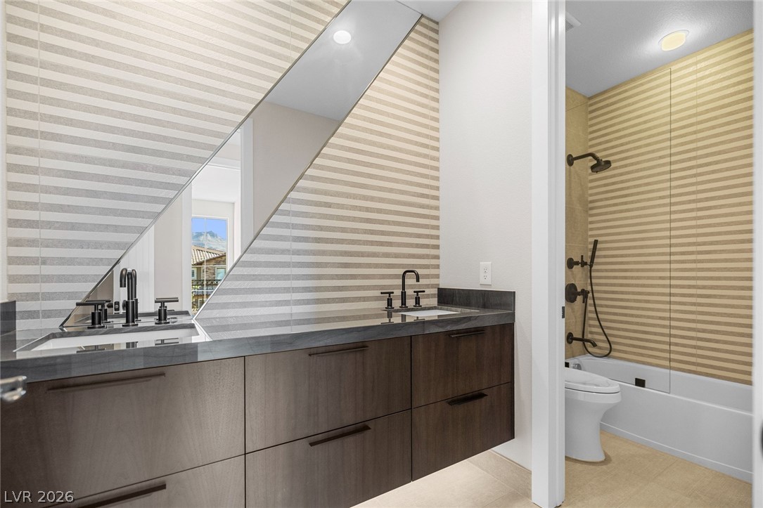 12021 Vento Forte Avenue Property Photo 68