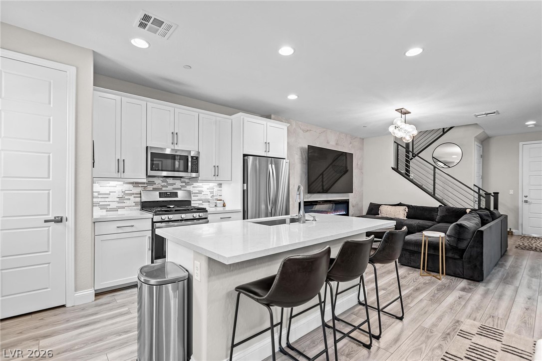 11656 Redwood Mountain Avenue Property Photo 3