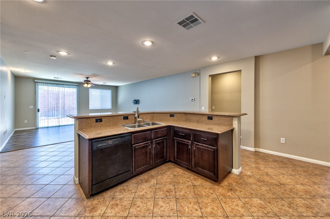 2116 Mistle Thrush Drive Property Photo 6