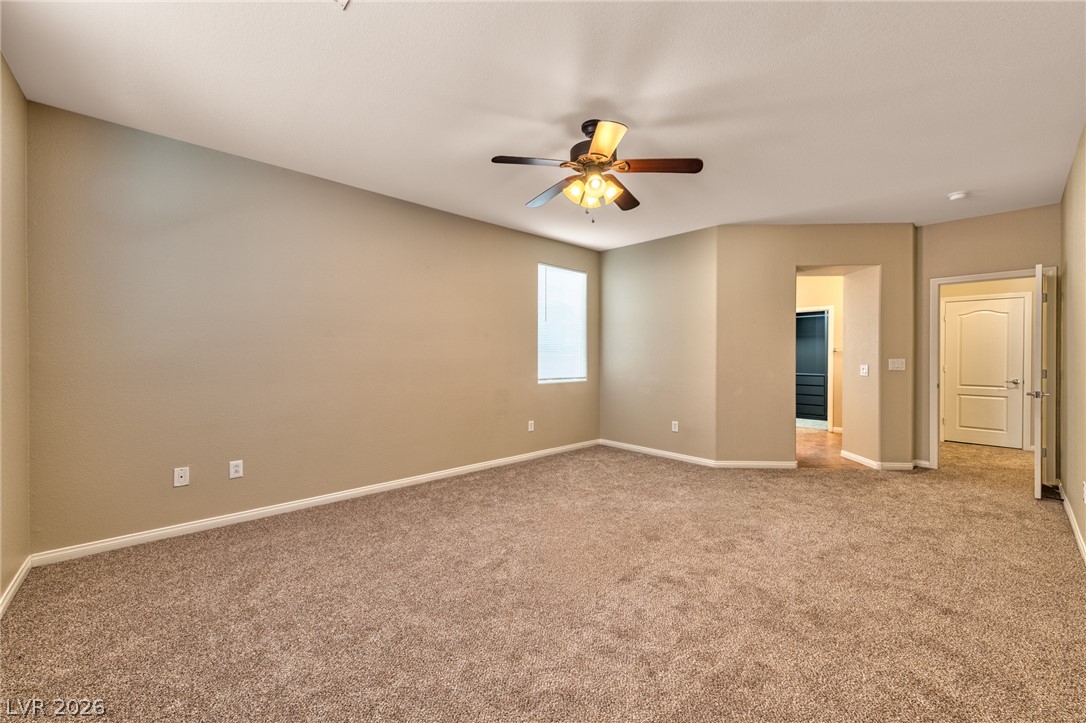 2116 Mistle Thrush Drive Property Photo 8