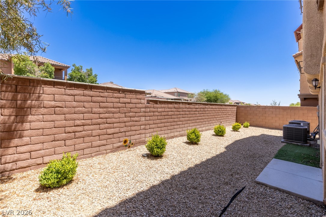 10408 Wildflower Gully Street Property Photo 45
