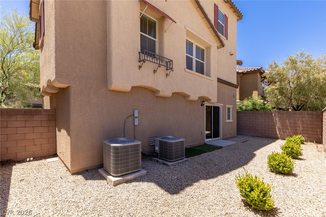 10408 Wildflower Gully Street Property Photo 47