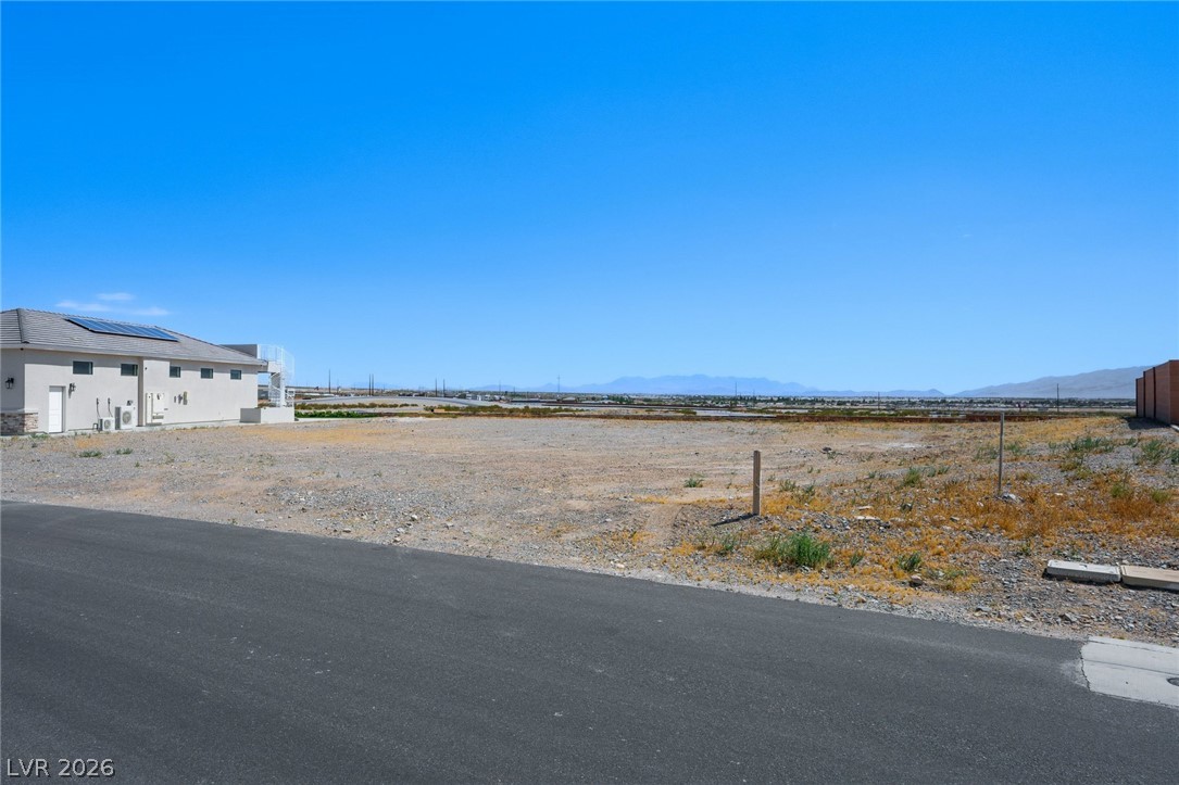 6079 East Spring Mountain Boulevard Property Photo 2