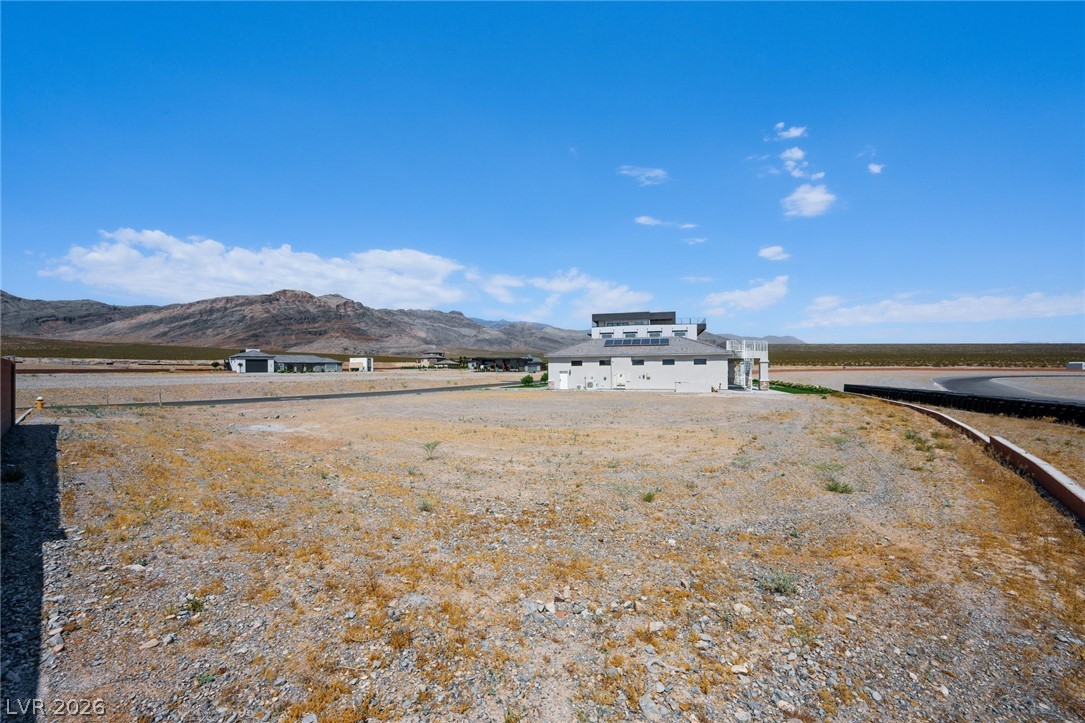 6079 East Spring Mountain Boulevard Property Photo 12