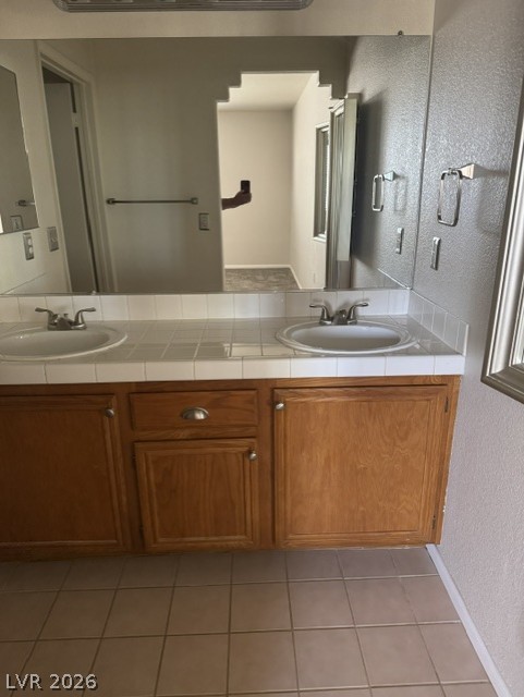 1851 Hillpointe Road 1412 Property Photo 5