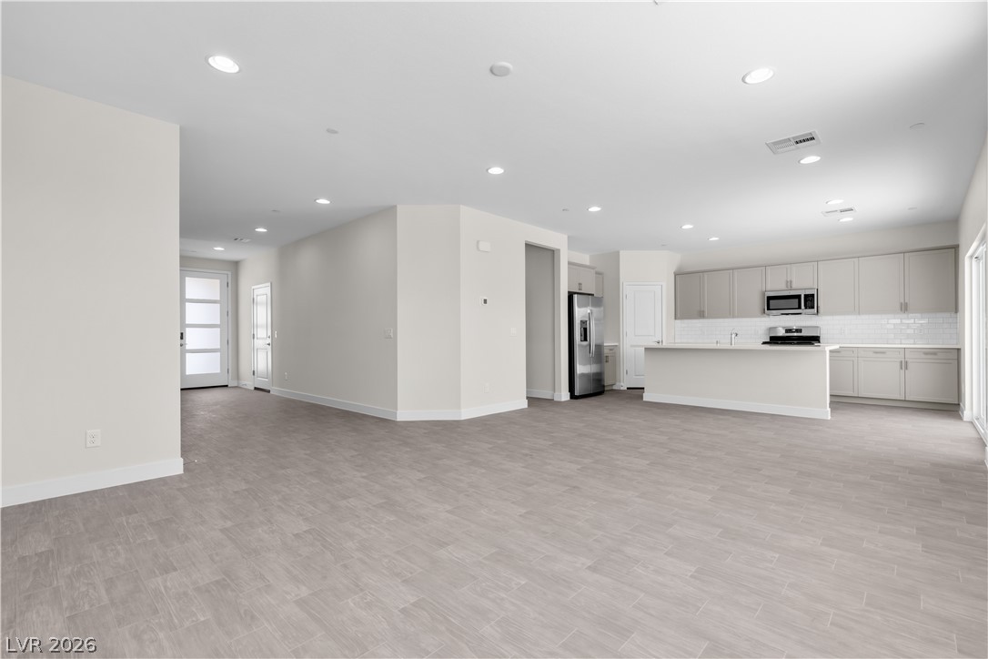 2413 Copperbelt Street Property Photo 10