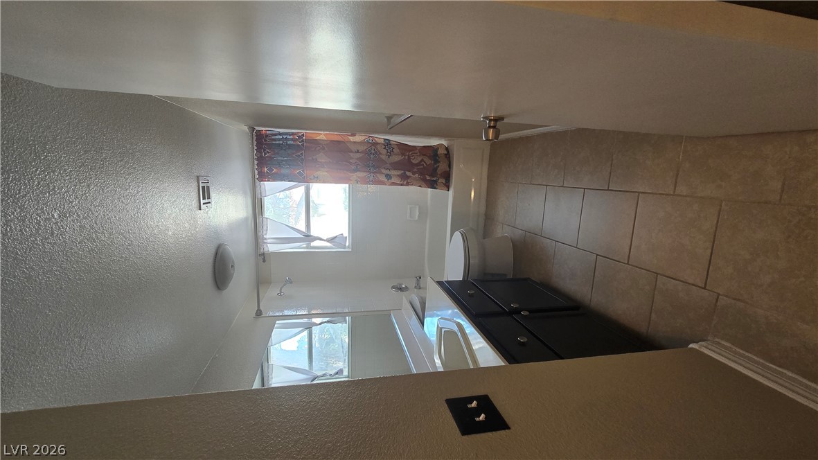 6805 Coral Rock Drive Property Photo 25