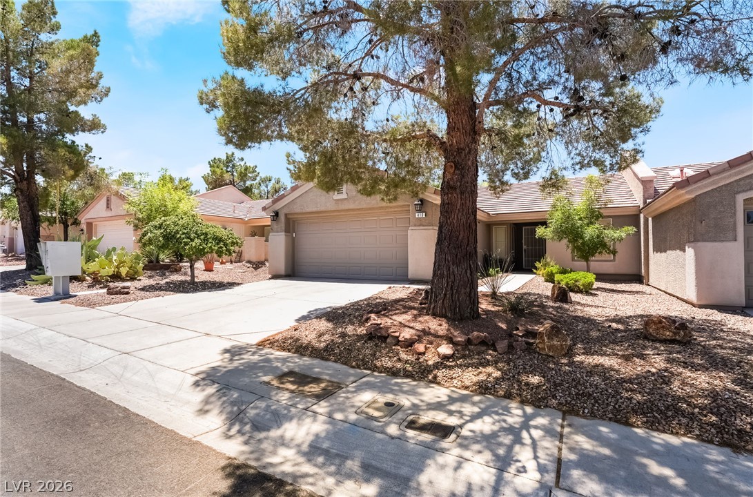 419 Golden State Street Property Photo 4