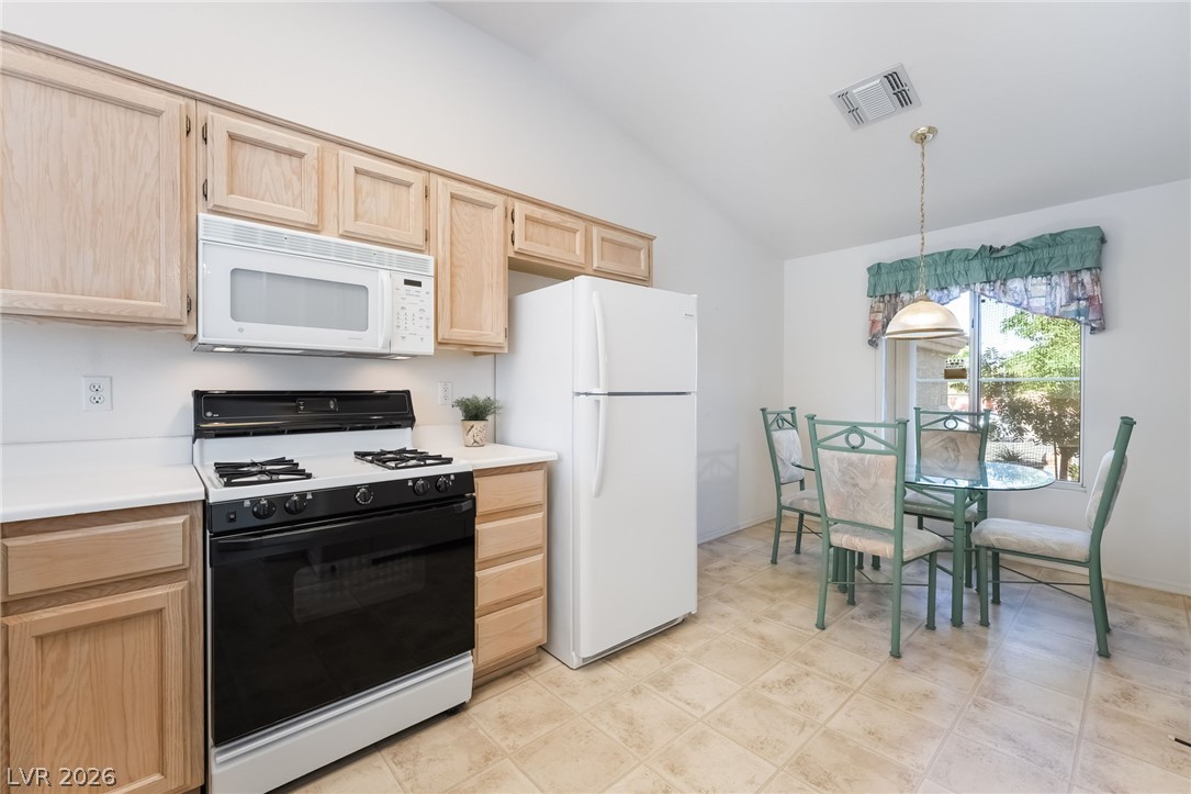 419 Golden State Street Property Photo 19
