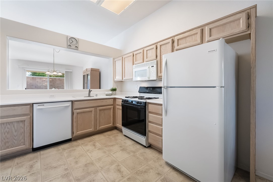 419 Golden State Street Property Photo 22