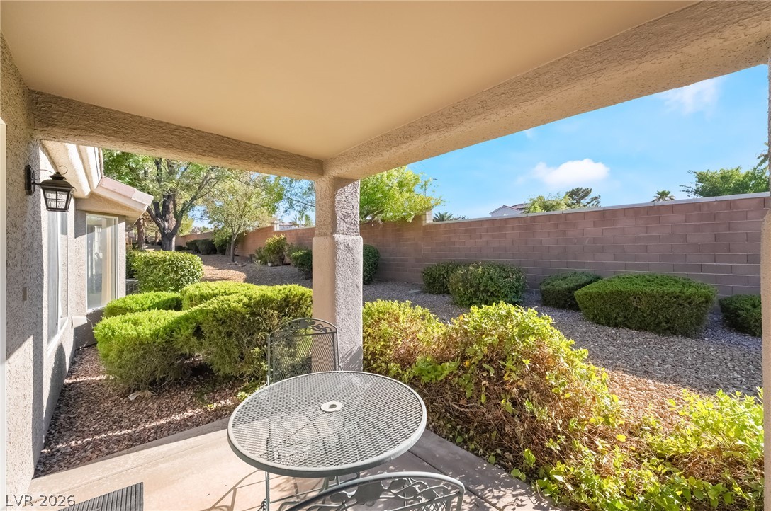419 Golden State Street Property Photo 44