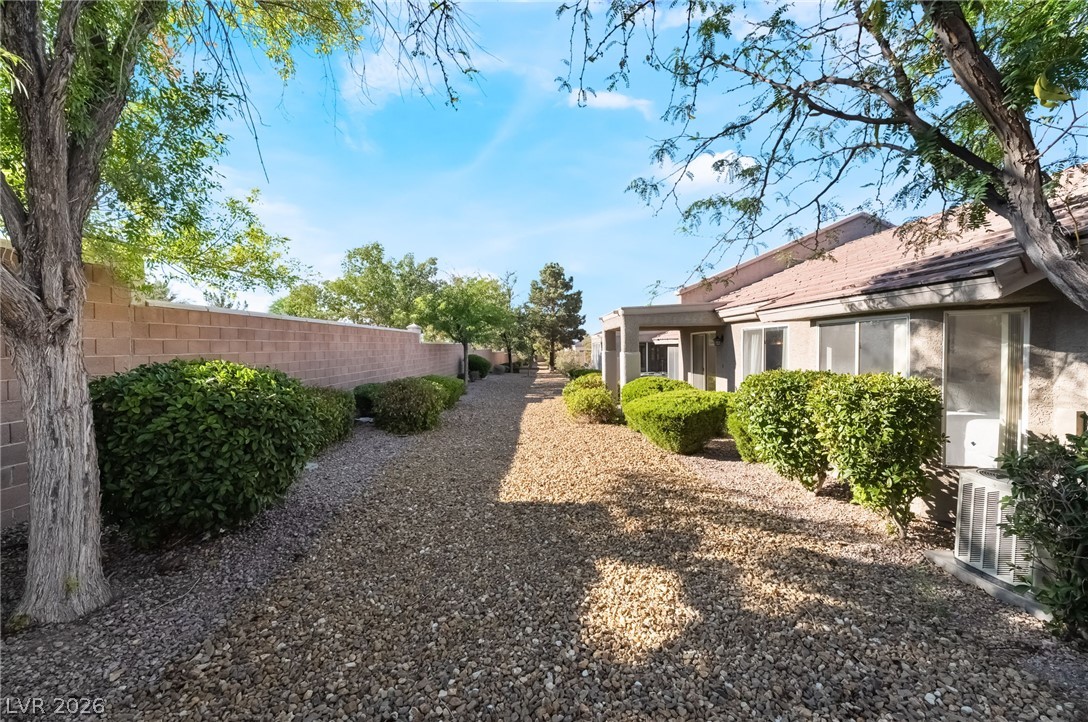 419 Golden State Street Property Photo 48