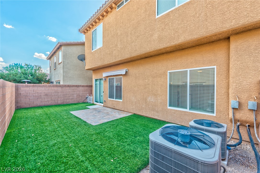 2794863 Property Photo 3