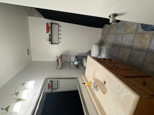 3541 Rio Robles Drive D Property Photo 22