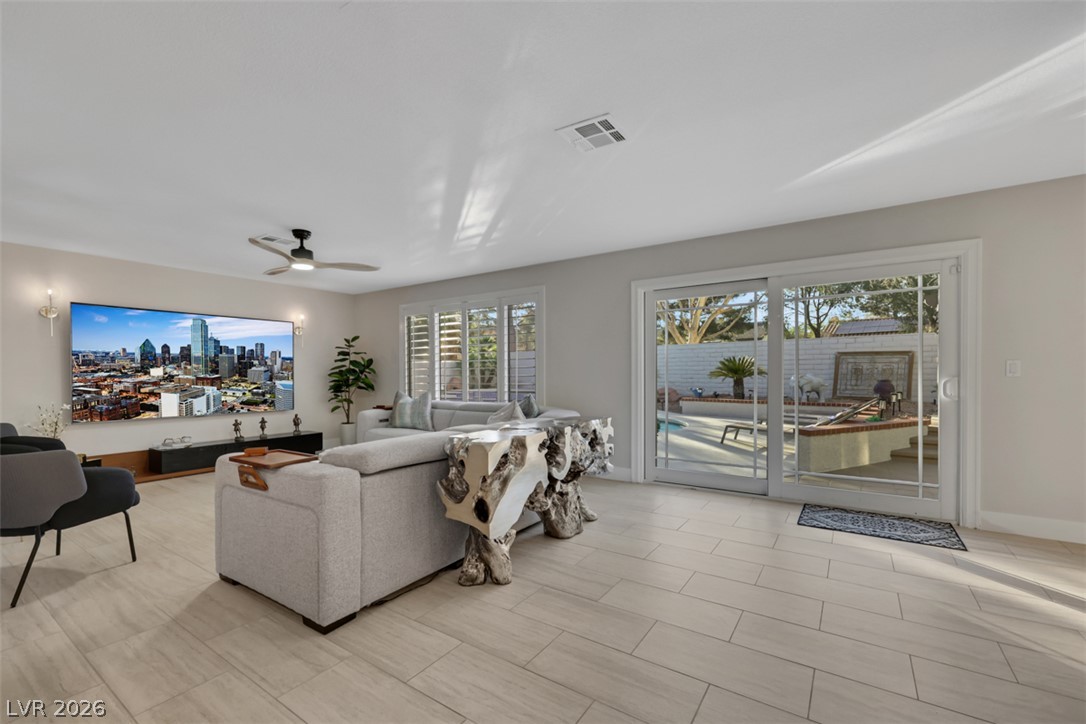 3001 Ocean Port Drive Property Photo 17