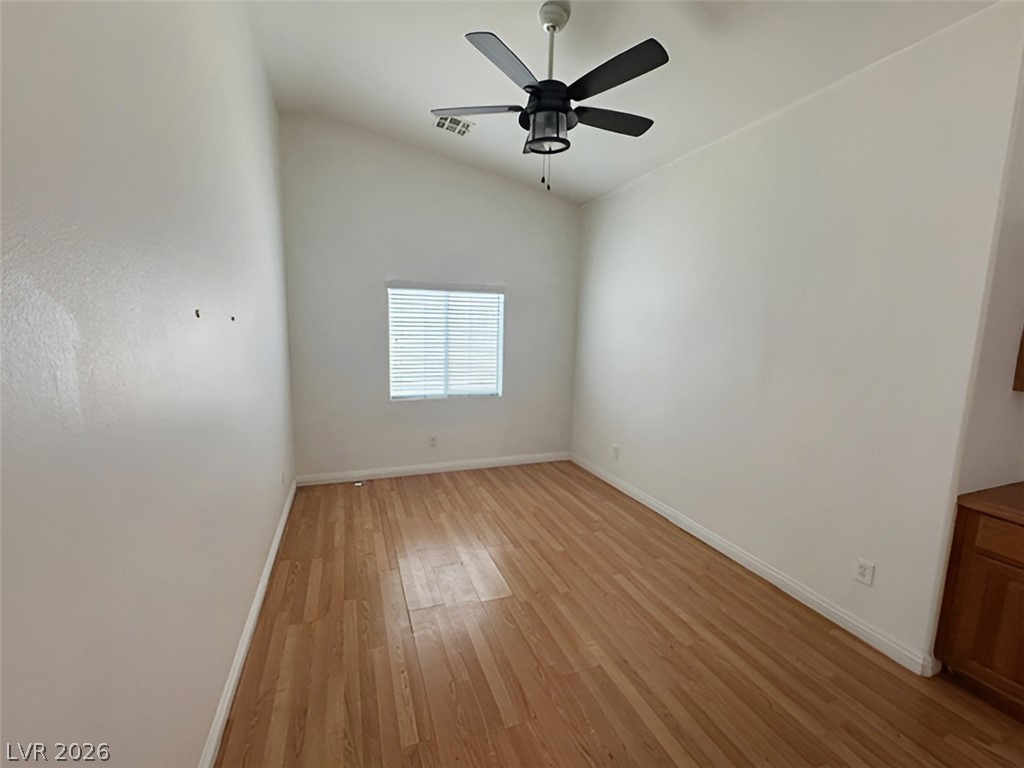 2513 Torch Avenue Property Photo 7