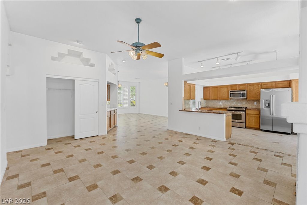 1413 Sun Copper Drive Property Photo 26