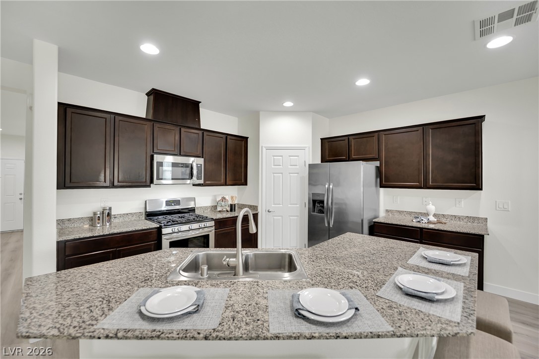 5132 Granite Basin Street Property Photo 6