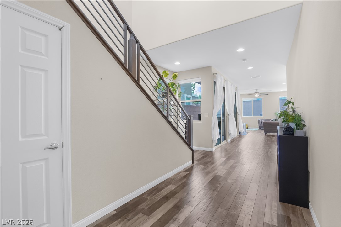 6151 Hays Cove Court Property Photo 3