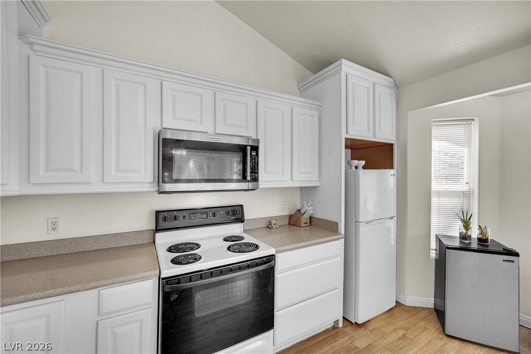 4447 Jacksboro Drive Property Photo 6