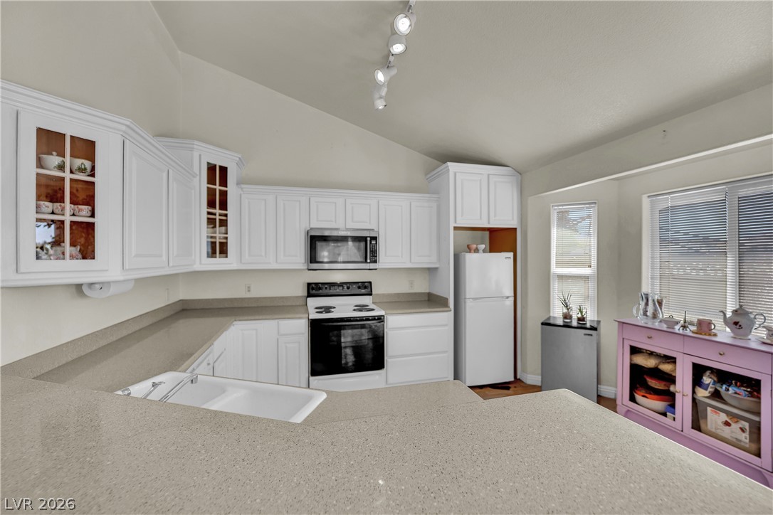 4447 Jacksboro Drive Property Photo 8