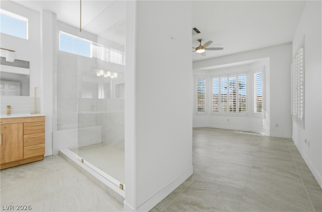 511 Eagle Vista Drive Property Photo 20