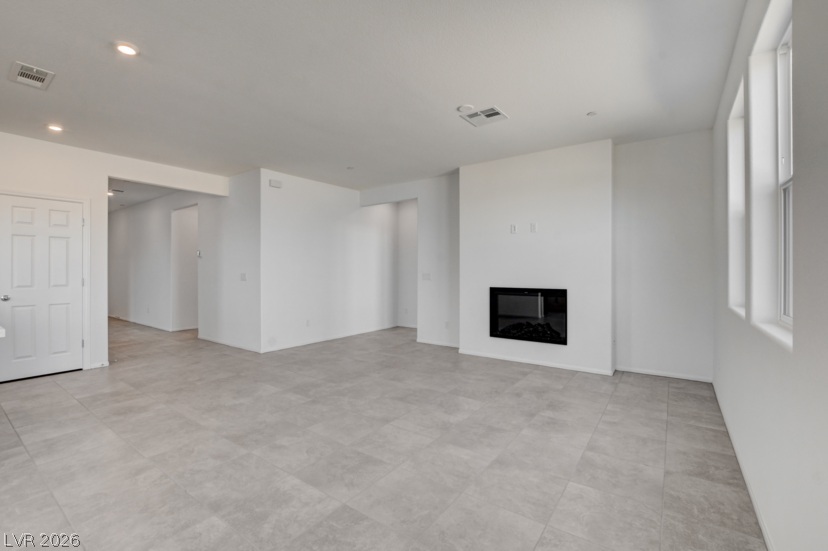 596 Hamilton Drive Property Photo 4