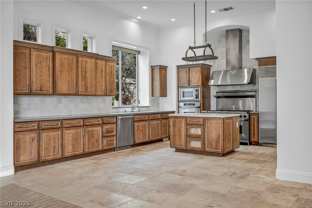 9317 Canyon Classic Drive Property Photo 11