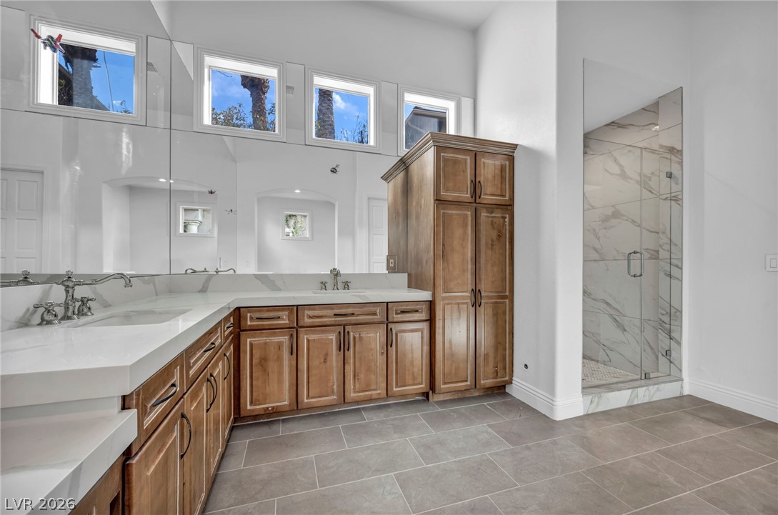 9317 Canyon Classic Drive Property Photo 14