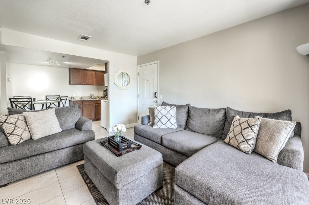 4200 South Valley View Boulevard 2081 Property Photo 10