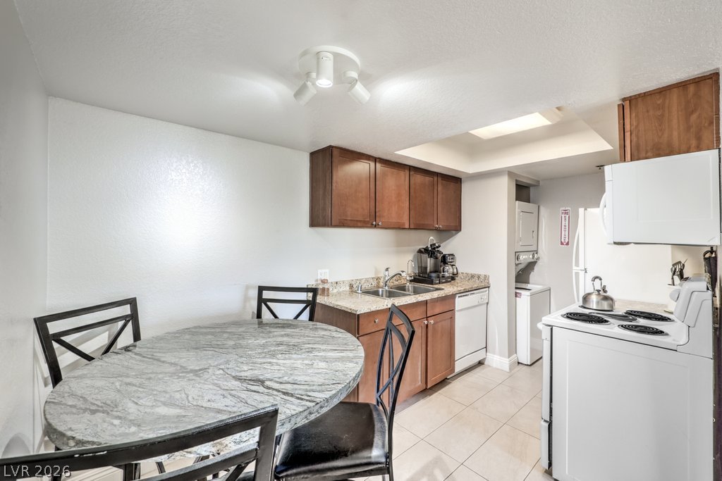 4200 South Valley View Boulevard 2081 Property Photo 15