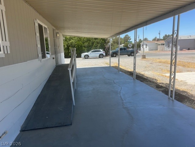 1061 South Comstock Circle Property Photo 4