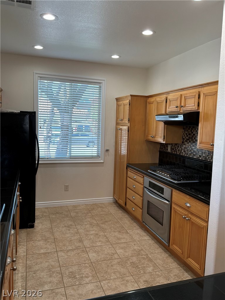 2413 Brockton Way Property Photo 5