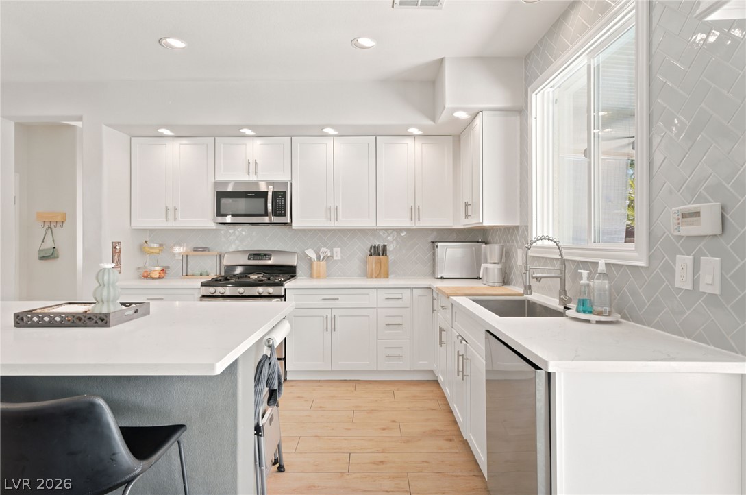 3412 Perching Bird Lane Property Photo 6
