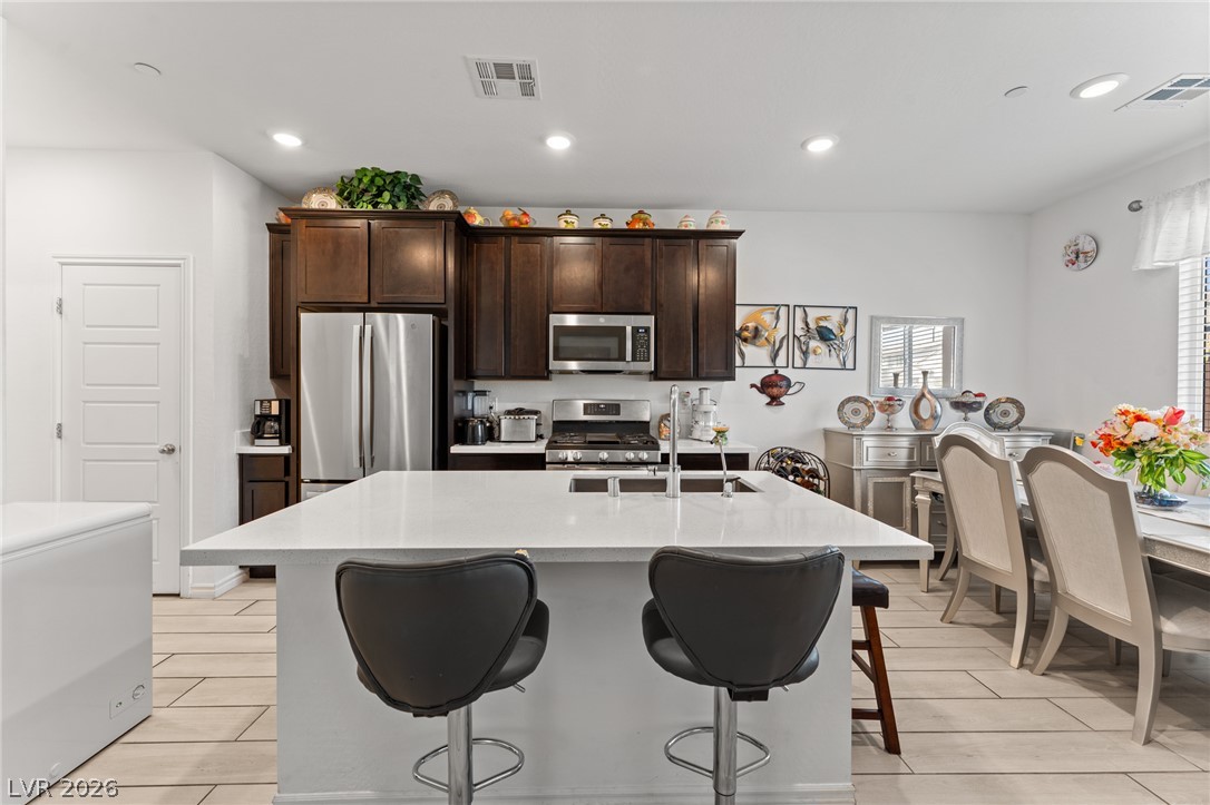 8879 Roadrunner Ravine Street Property Photo 10
