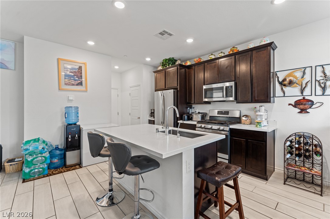 8879 Roadrunner Ravine Street Property Photo 11